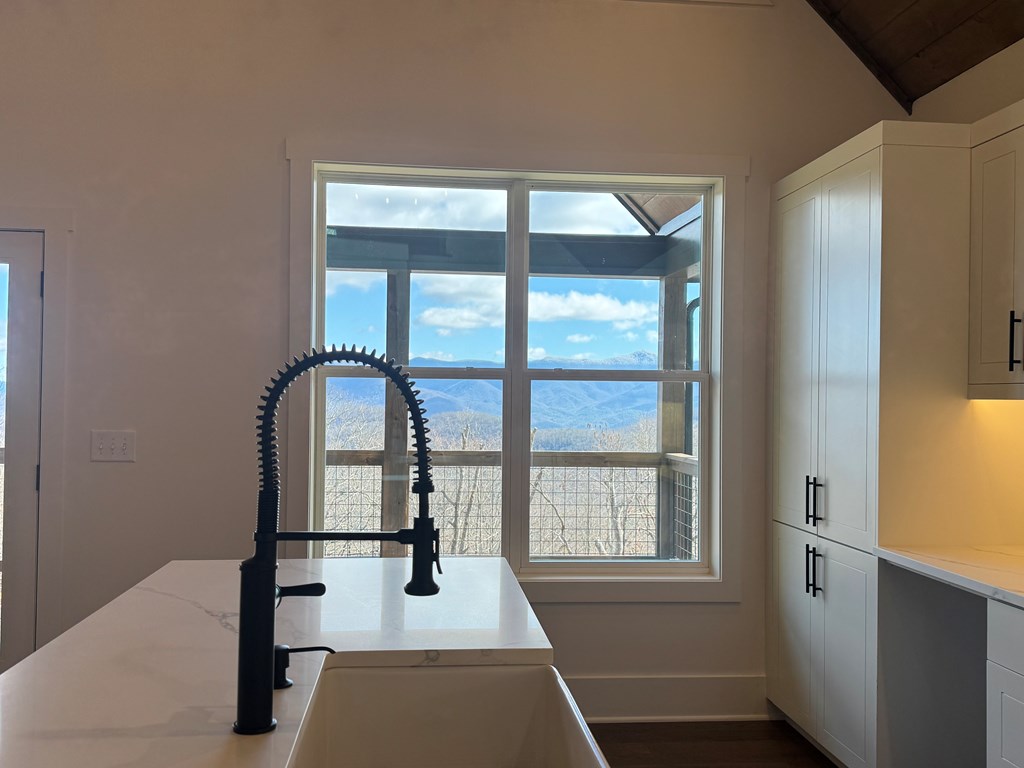 579 Overlook Loop Young Harris, GA 30582 - Photo 30 of 47