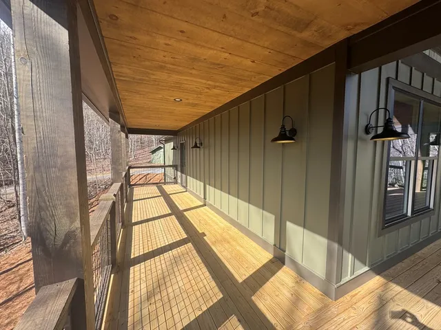 $599,900 | 579 Overlook Loop, Young Harris, GA 30582