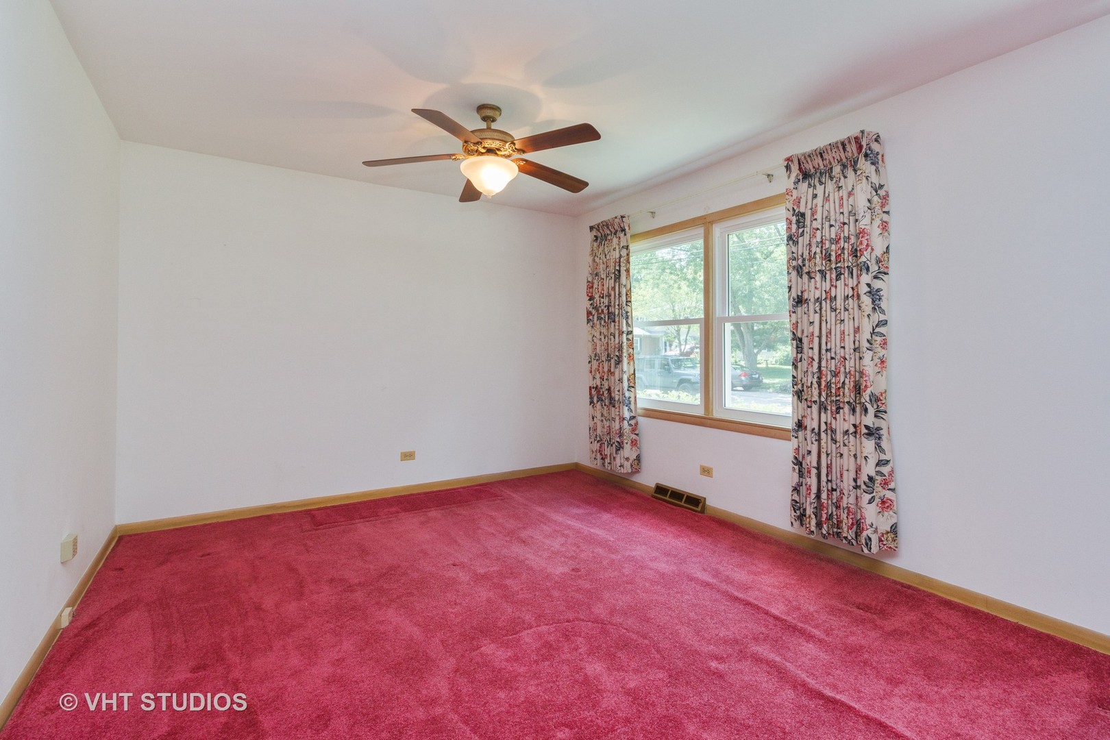1328 Hickory Road Homewood, IL 60430 - Photo 2 of 10