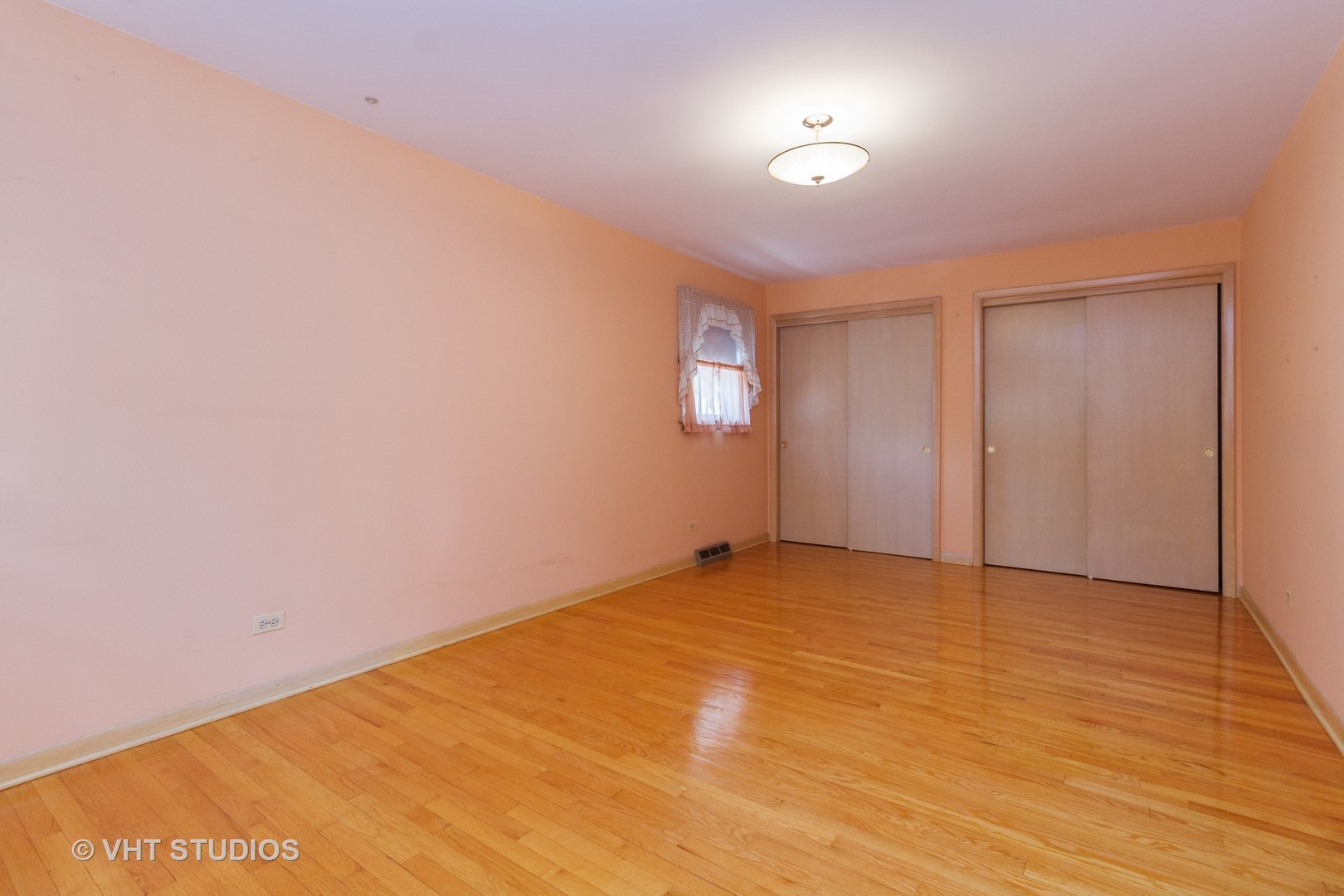 1328 Hickory Road Homewood, IL 60430 - Photo 6 of 10
