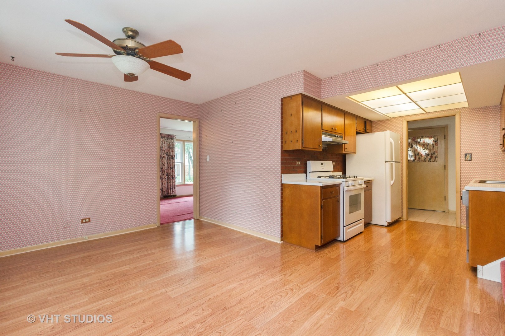 1328 Hickory Road Homewood, IL 60430 - Photo 9 of 10