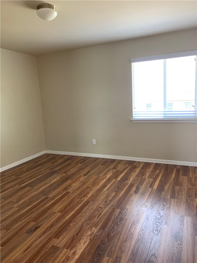 151 Chickadee Cove Kyle, TX 78640 - Photo 17 of 29 Secondary Bedroom #4 ` Walk In closet