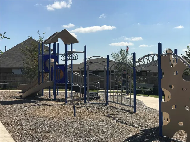 $2,150 | 151 Chickadee Cove, Kyle, TX 78640