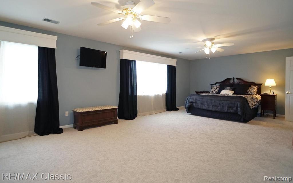 5993 Wedgewood Road Canton, MI 48187 - Photo 7 of 25 Huge Master Bedroom (28X15)