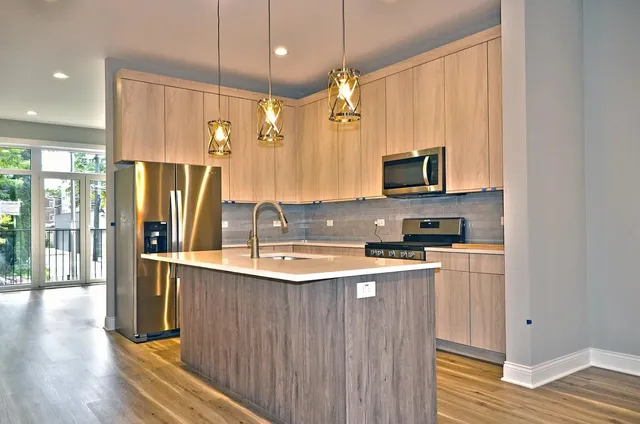 $1,695,000 | 2744 West Cortez Street, Chicago, IL 60622