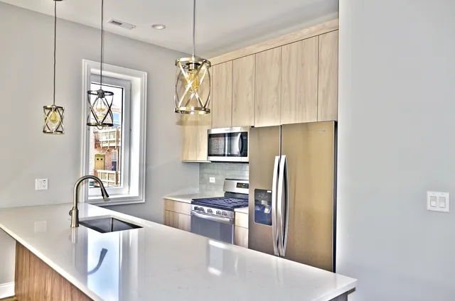 $1,695,000 | 2744 West Cortez Street, Chicago, IL 60622