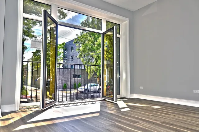 $1,695,000 | 2744 West Cortez Street, Chicago, IL 60622