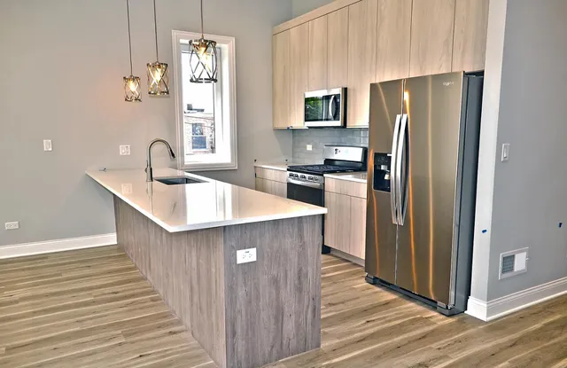 $1,695,000 | 2744 West Cortez Street, Chicago, IL 60622