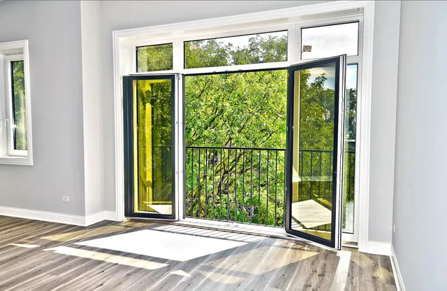 $1,695,000 | 2744 West Cortez Street, Chicago, IL 60622