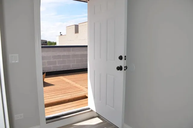 $1,695,000 | 2744 West Cortez Street, Chicago, IL 60622