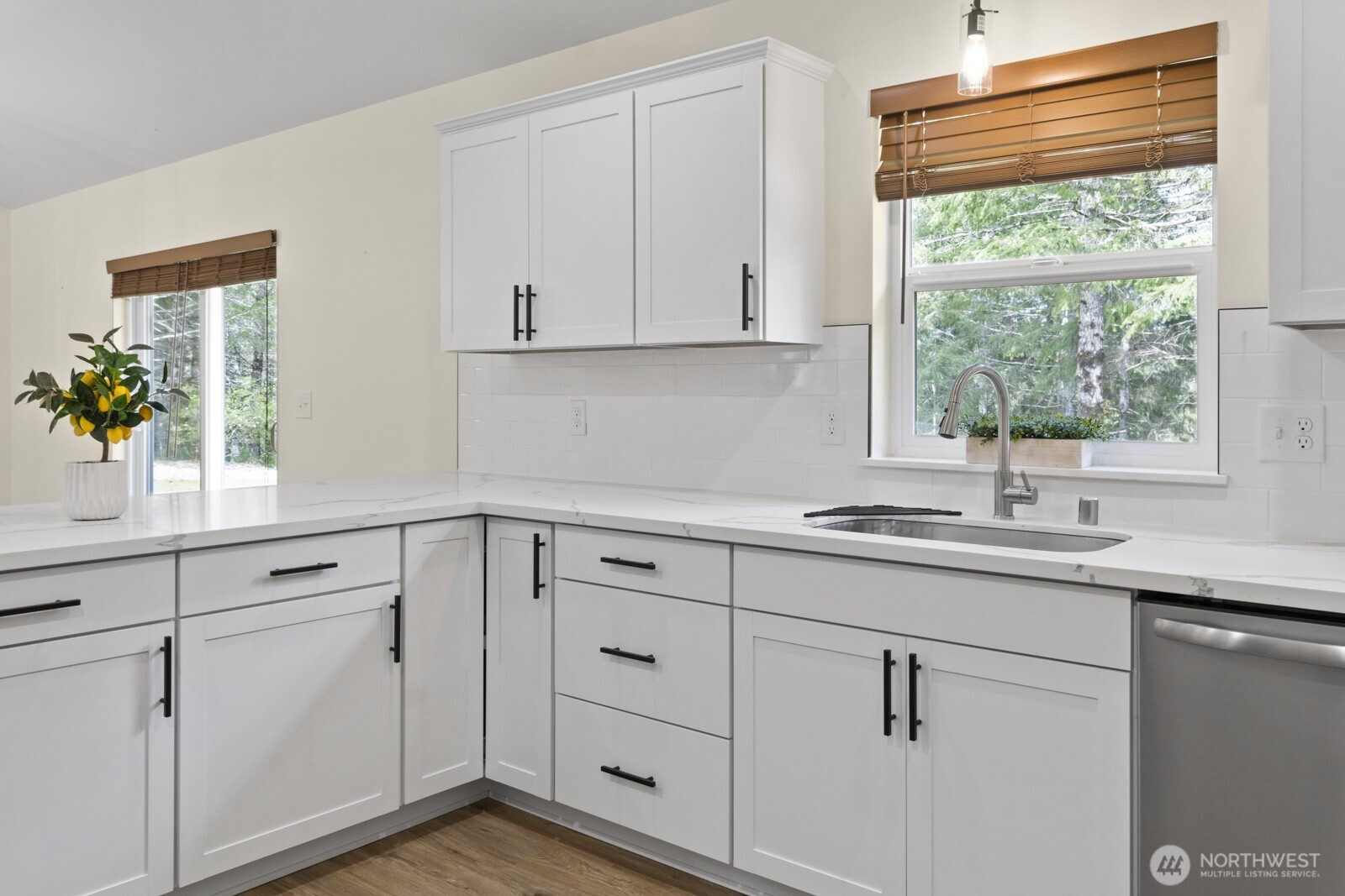 902 West California Road Shelton, WA 98584 - Photo 12 of 36 Gallery Image 12