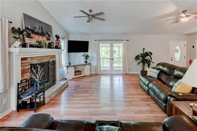 $475,000 | 14587 166th Street, Bonner Springs, KS 66012