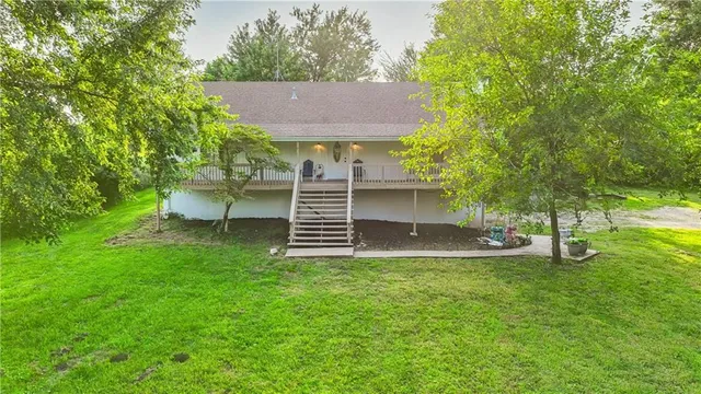 $475,000 | 14587 166th Street, Bonner Springs, KS 66012