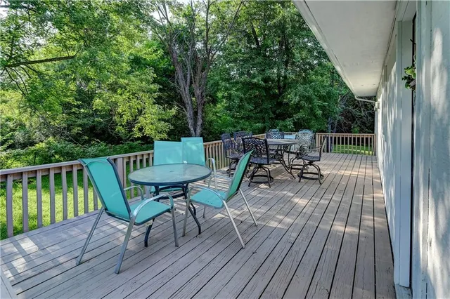 $475,000 | 14587 166th Street, Bonner Springs, KS 66012