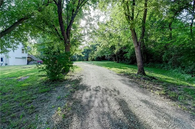 $475,000 | 14587 166th Street, Bonner Springs, KS 66012