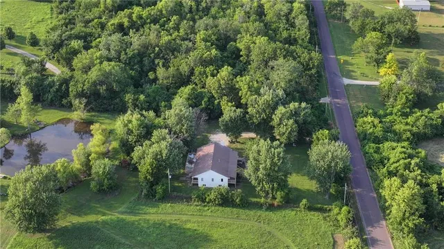 $475,000 | 14587 166th Street, Bonner Springs, KS 66012