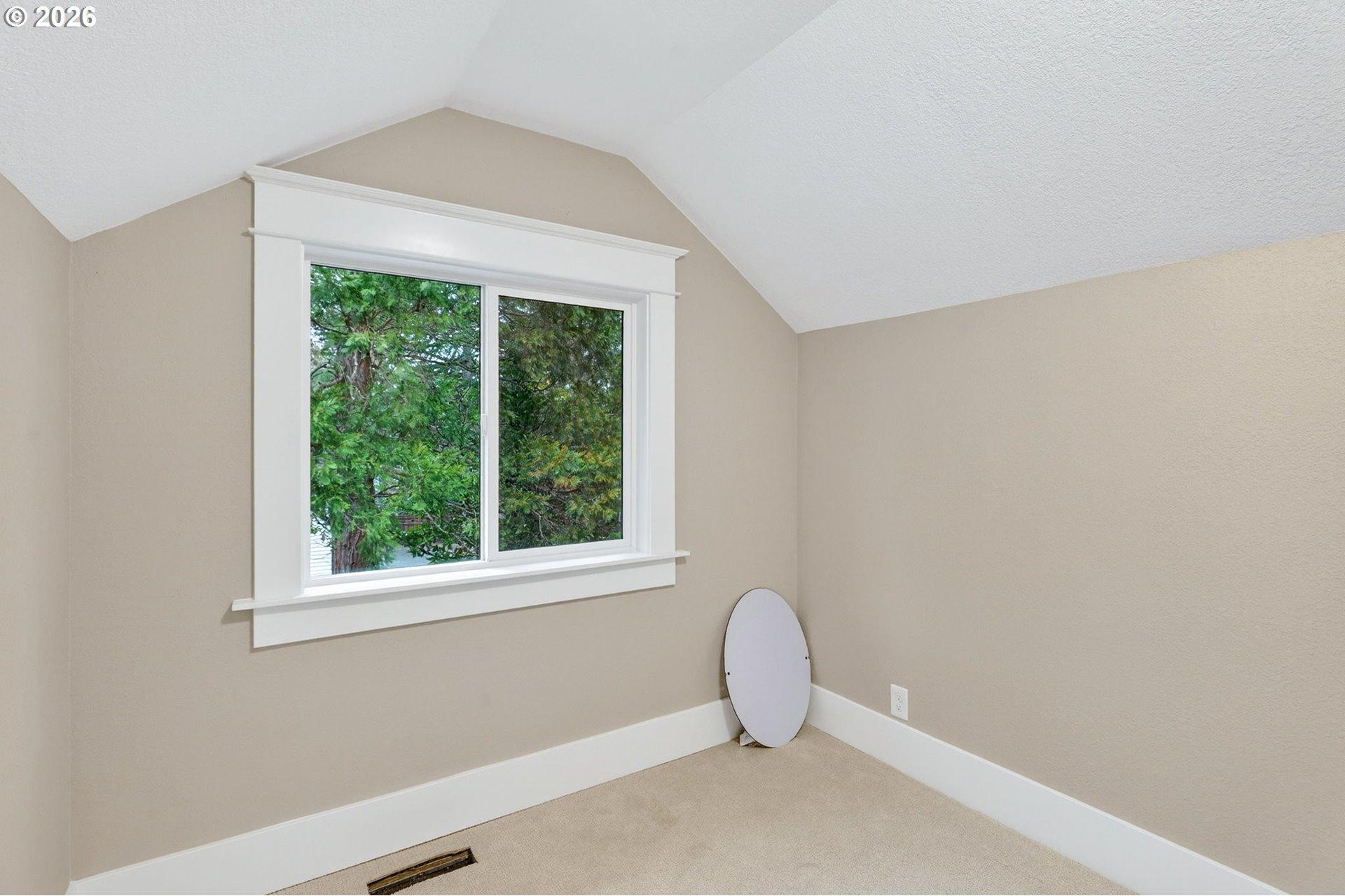 5465 Southwest Scholls Ferry Road Portland, OR 97225 - Photo 32 of 45 Gallery Image 32