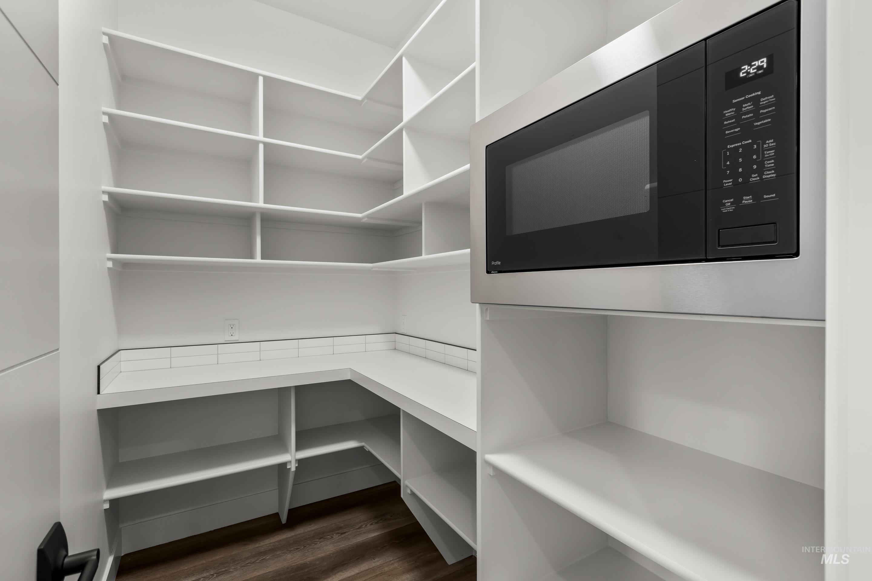 13 Blk 7 E Strut Way Boise, ID 83716 - Photo 21 of 50 View of pantry