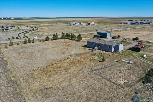 a view of an ocean and a building