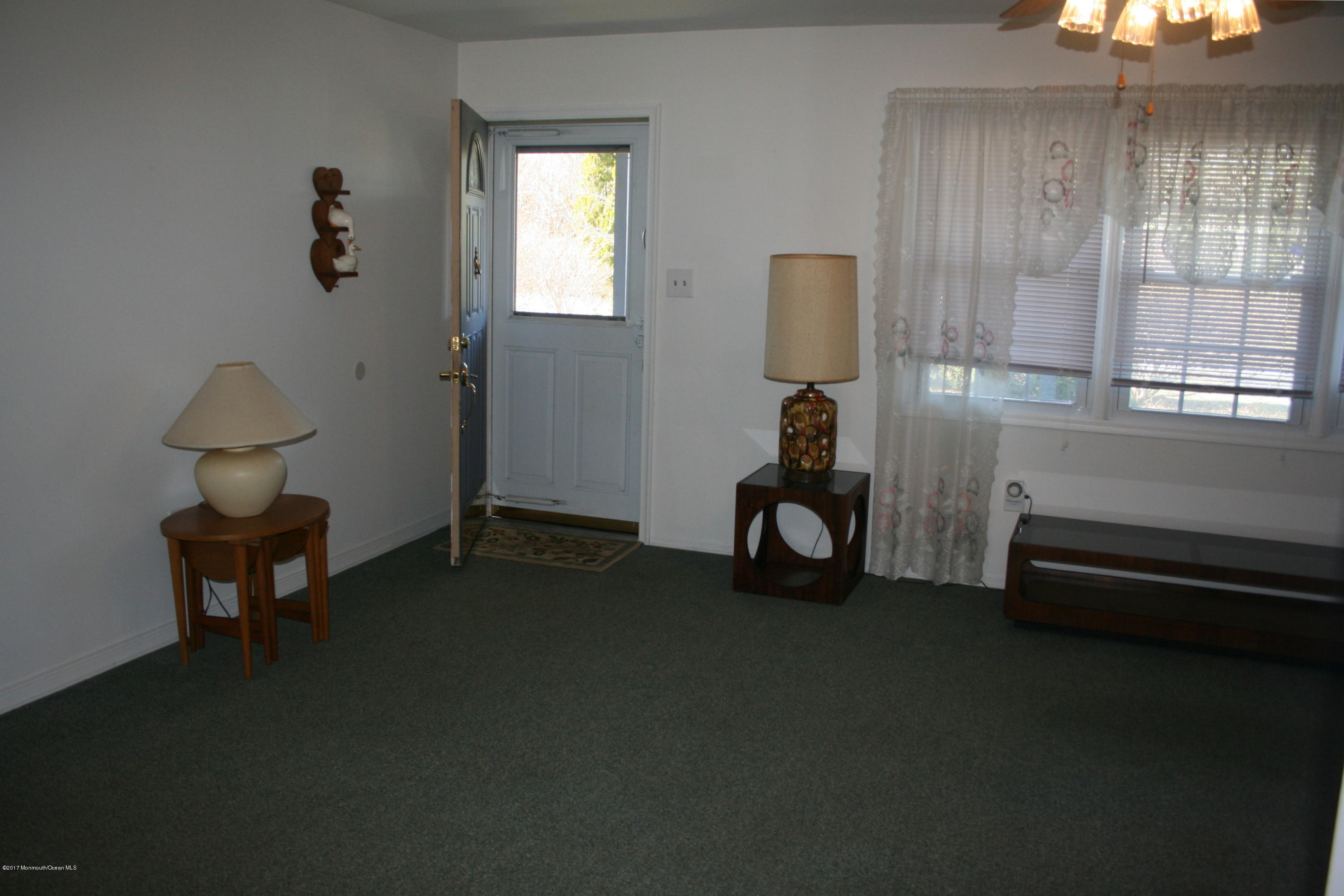 867 Monmouth Road Cream Ridge, NJ 08514 - Photo 3 of 19