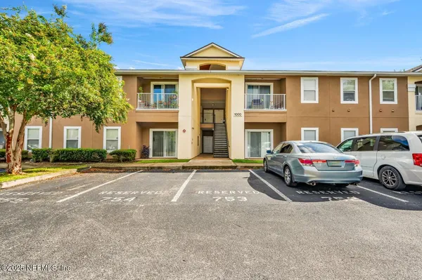 $1,300 | 7920 Merrill Road, Unit 1004, Jacksonville, FL 32277