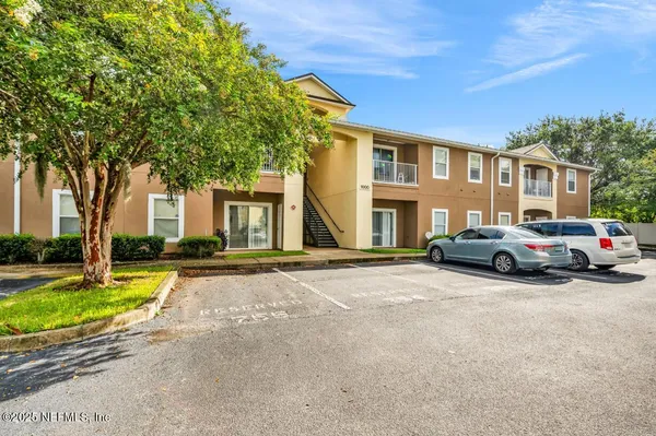 $1,300 | 7920 Merrill Road, Unit 1004, Jacksonville, FL 32277