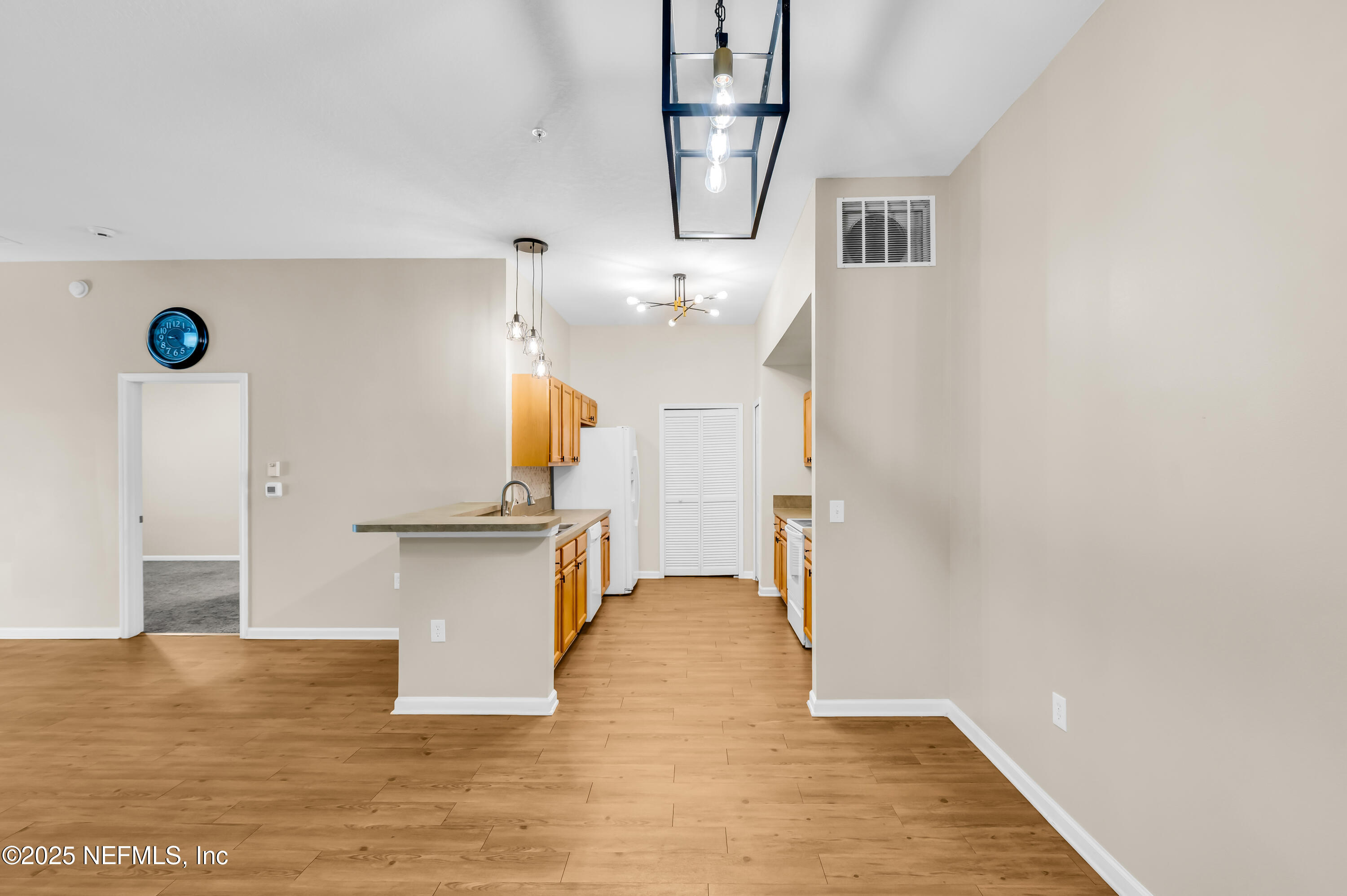 7920 Merrill Road, Unit 1004 Jacksonville, FL 32277 - Photo 10 of 35 11-print-KHA_5173