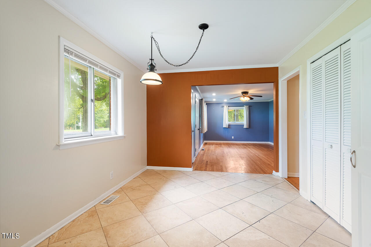 4701 Bennett Memorial Road Durham, NC 27705 - Photo 11 of 29 9 Eat-in Kitchen