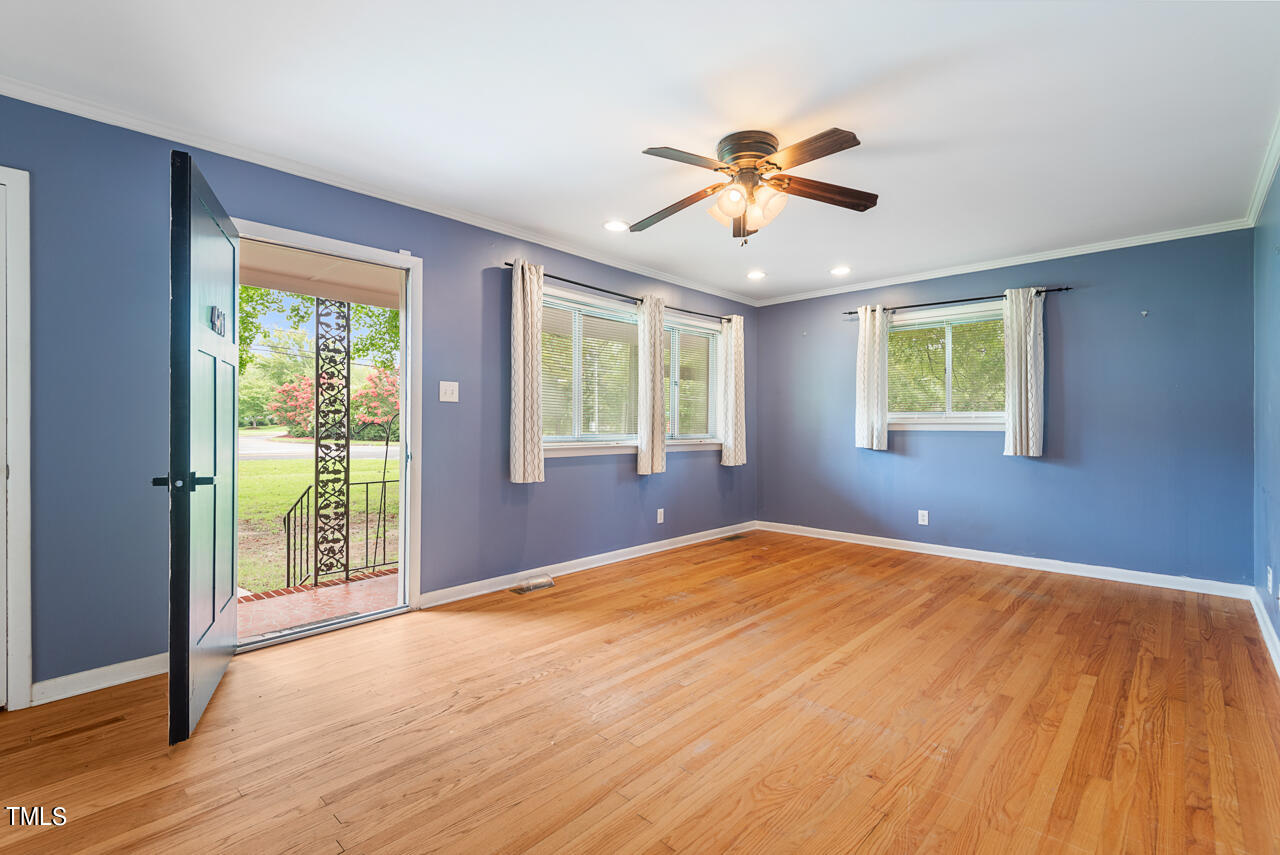4701 Bennett Memorial Road Durham, NC 27705 - Photo 6 of 29 6 LR