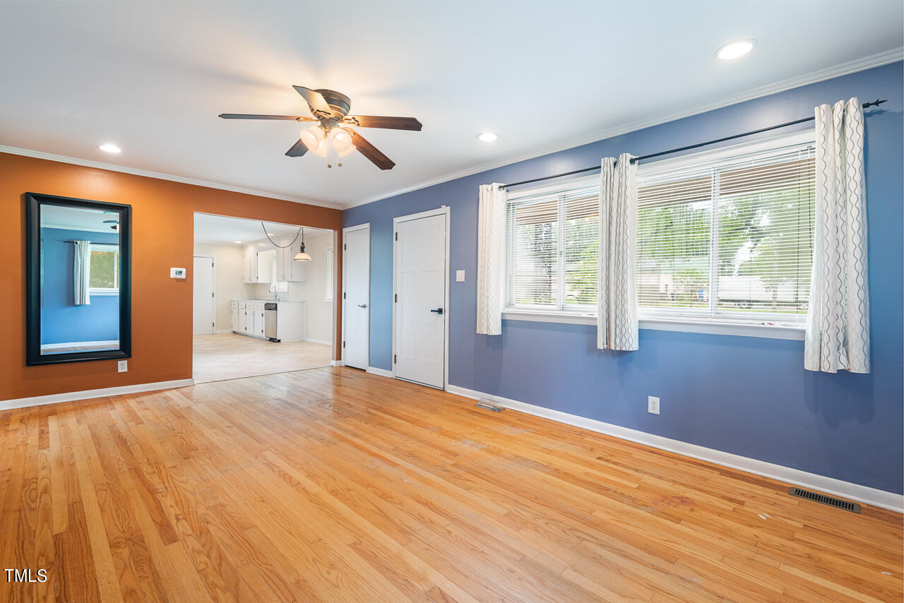 4701 Bennett Memorial Road Durham, NC 27705 - Photo 7 of 29 7 LR2