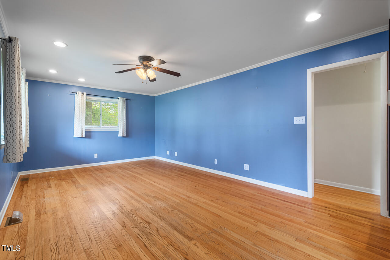 4701 Bennett Memorial Road Durham, NC 27705 - Photo 9 of 29 8 LR 3
