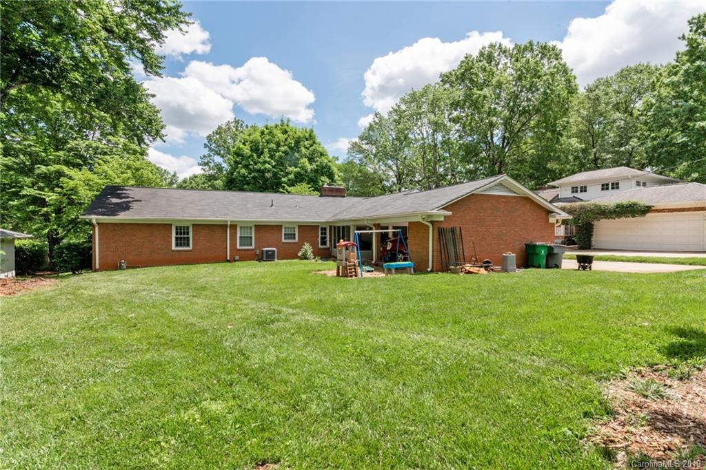 2726 Inverness Road Charlotte, NC 28209 - Photo 3 of 4 Gallery Image 3