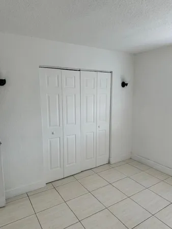 $2,195 | 1095 West 77th Street, Unit 210, Hialeah, FL 33014