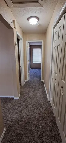 $950 | 405 South 15th Street, St. Joseph, MO 64501