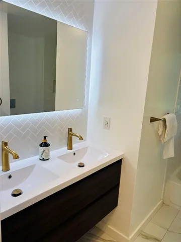 a bathroom with a tub