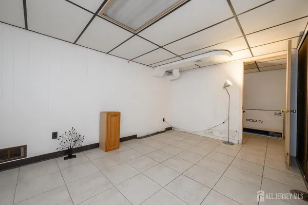 $3,500 | 1 Ovington Avenue, Edison, NJ 08817