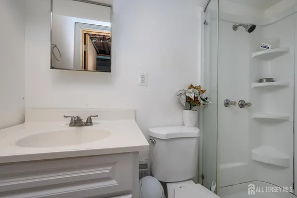 $3,500 | 1 Ovington Avenue, Edison, NJ 08817