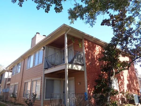 $915 | 12400 Overbrook Lane, Unit 47C, Houston, TX 77077