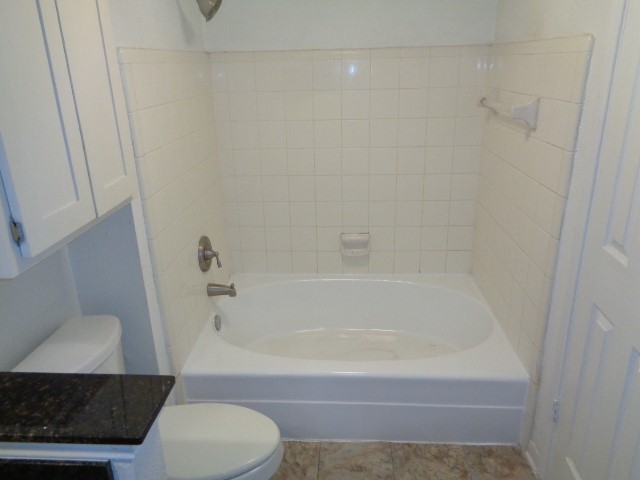 12400 Overbrook Lane, Unit 47C Houston, TX 77077 - Photo 9 of 10