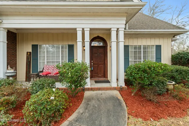 $559,500 | 92 Highpointe Drive, Hattiesburg, MS 39402