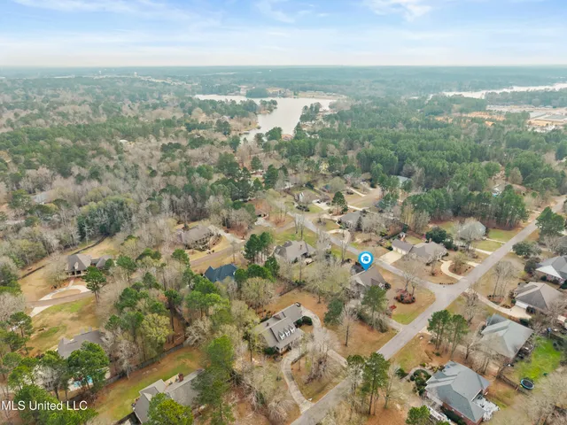$559,500 | 92 Highpointe Drive, Hattiesburg, MS 39402