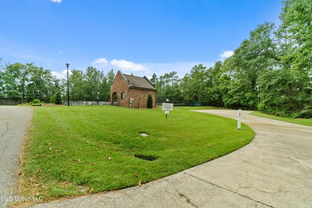 $559,500 | 92 Highpointe Drive, Hattiesburg, MS 39402