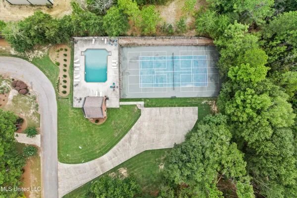 $549,500 | 92 Highpointe Drive, Hattiesburg, MS 39402