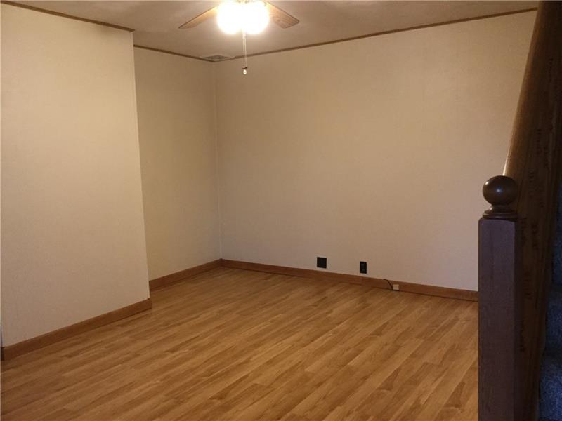 142 McGovern Road Houston, PA 15342 - Photo 5 of 24 Gallery Image 5