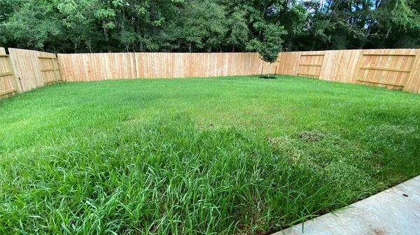 $2,450 | 7059 Silverleaf Oak Street, Conroe, TX 77304
