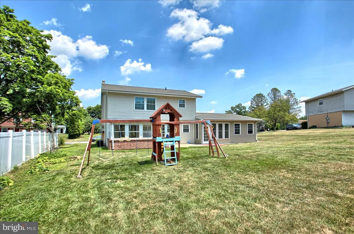 6015 Willow Spring Road Harrisburg, PA 17111 - Photo 9 of 31 Gallery Image 9