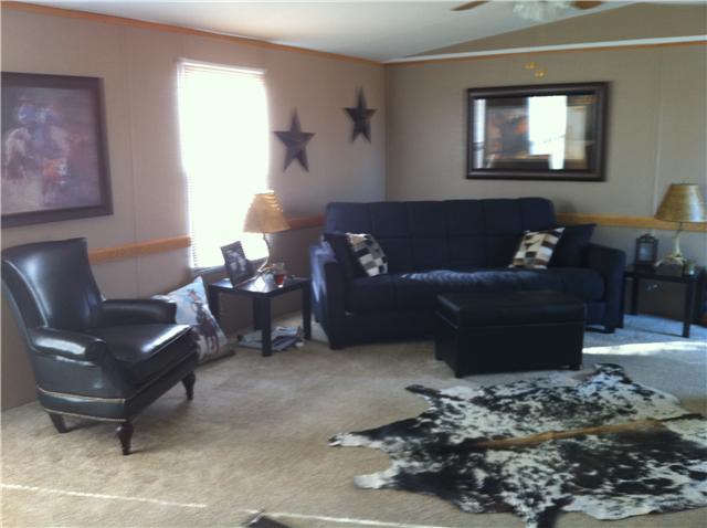 3801 Fizer Road Springfield, TN 37172 - Photo 1 of 6 Lots of room to relax in this open Living Room