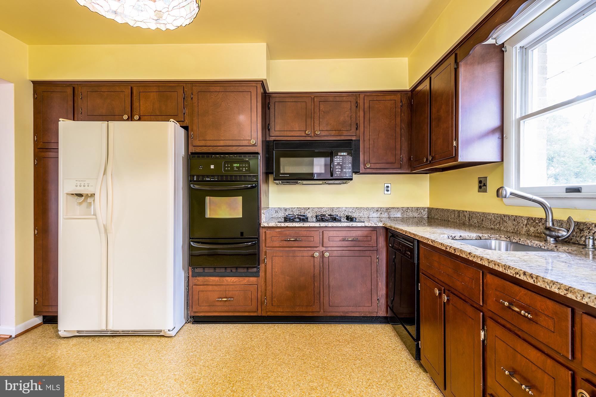 9209 Gardenia Road Baltimore, MD 21236 - Photo 16 of 34 Gallery Image 16