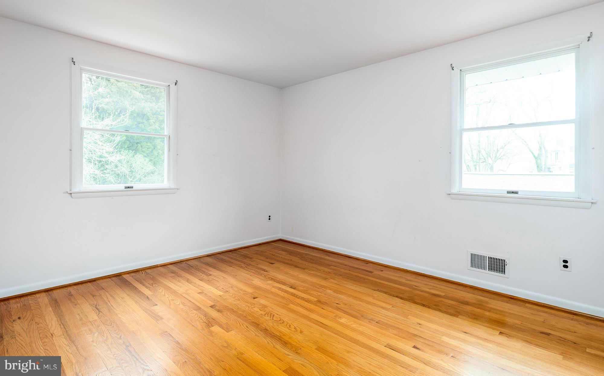 9209 Gardenia Road Baltimore, MD 21236 - Photo 22 of 34 Bedroom