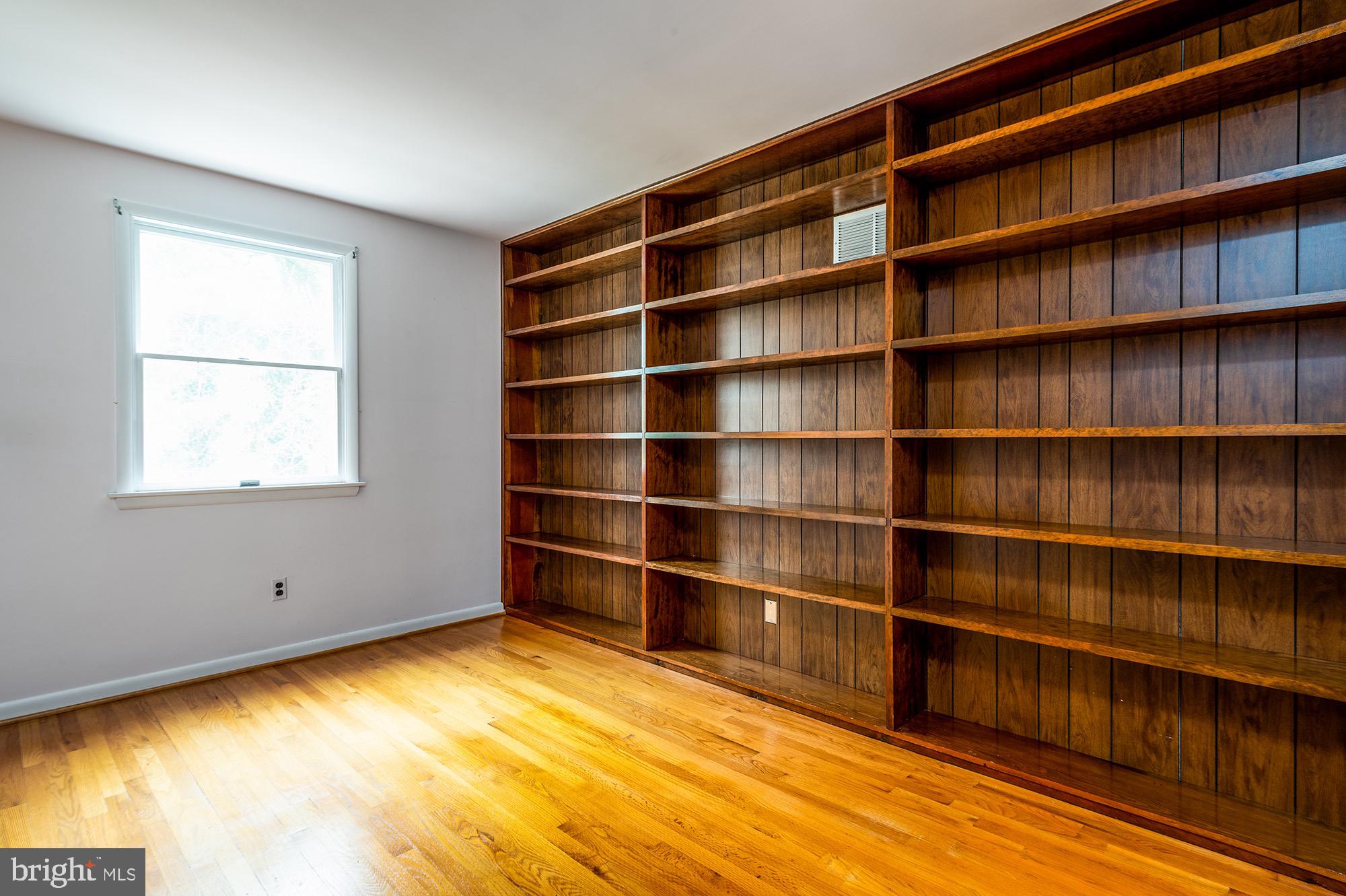 9209 Gardenia Road Baltimore, MD 21236 - Photo 26 of 34 Gallery Image 26